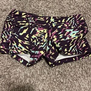 Original Fleo’s’s lined in white size medium